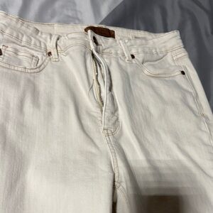 Judy Blue Relaxed Cream Jeans Soft Denim